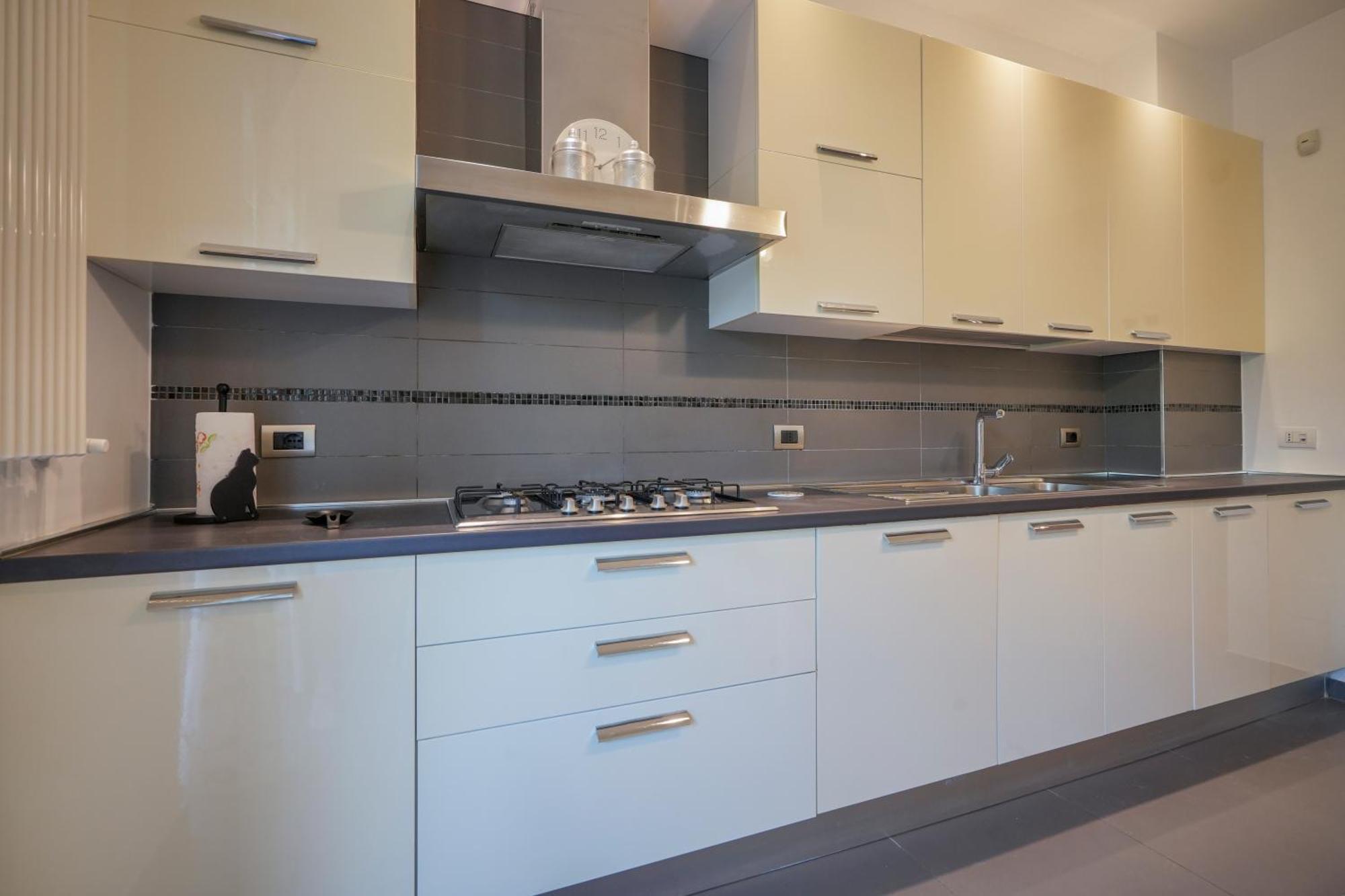 Gli Aquiloni Apartment - Steps From The Station Μπάρι Εξωτερικό φωτογραφία