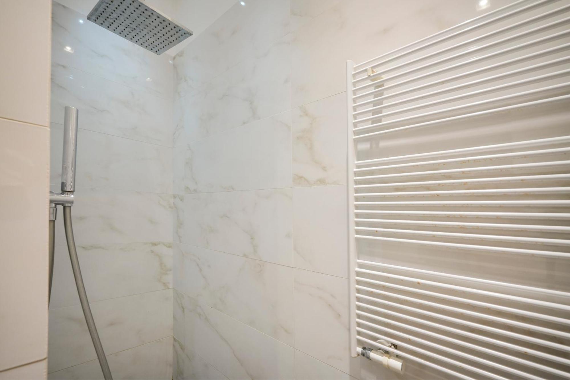 Gli Aquiloni Apartment - Steps From The Station Μπάρι Εξωτερικό φωτογραφία